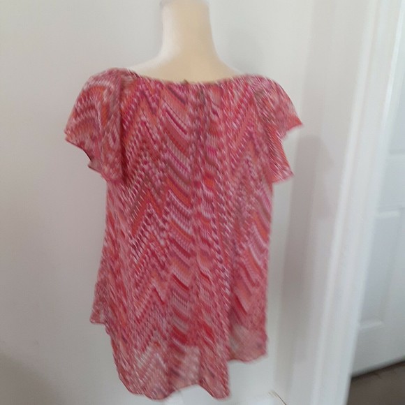 New Directions pink ruffled top S polyester fully lined cap sleeves feminine - Picture 3 of 4